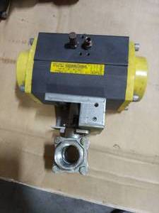lot 1030 image: Conbraco CompacTorque Pneumatic Actuator