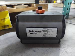 lot 1034 image: Milwaukee Valve Model RPB1000 Pneumatic Valve Actuator