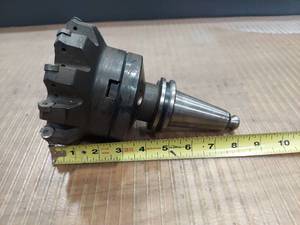 lot 1065 image: Shell Face Mill Cutter with Tool Holder