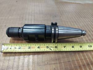 lot 1169 image: Briney V40F-100-400 X262759 Tool Holder with Bilz WF1 IKP M1 Tap Holder