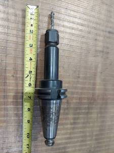 lot 1187 image: Briney V40DA-200-500 X278039 Tool Holder with Tap