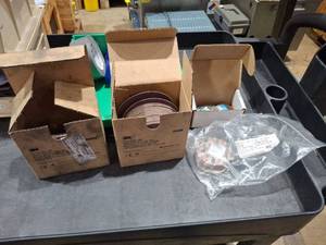 lot 1214 image: Abrasives Lot - 3M PSA Cloth Disc 348D 60 Grit 50-Pack Plus Partial Boxes