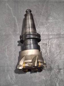 lot 1218 image: Kennametal CV40SM100206 Holder with Walter F4080.UB26.076DC.Z06.04 Indexable Face Mill