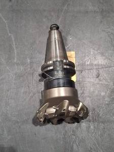lot 1223 image: Briney V40SM-100-208 Holder with Seco R220.53-03.00-12-8A Indexable Face Mill