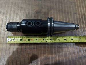lot 1256 image: Briney Tool Holder  V40E-100-400 with Bilz WF1 KP M1 Tap Chuck