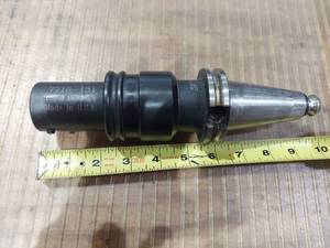 lot 1261 image: Parlec C40-77TR4 Rigid Tap Holder - 7716-131 1-516 AND 1-38