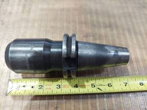 lot 1338 image: Valenite 08-T-01 V40CT-E75 Tool Holder