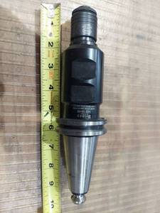 lot 1339 image: Briney V40E-100-400 Tool Holder with BILZ WF1 IKP M1 Tap Chuck
