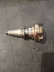 lot 1375 image: Techniks SYIC-22713 CAT40XFMA1-2.06 Holder with SECO R220.48-03.00-09-06 Indexable Face Mill