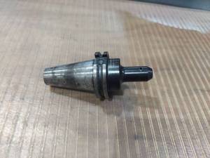 lot 1385 image: Valenite V40CT-E25-30 Tool Holder 12M2