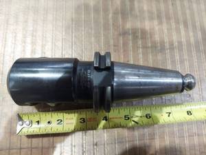 lot 1405 image: Briney V40E-100-400 X262759 Tool Holder