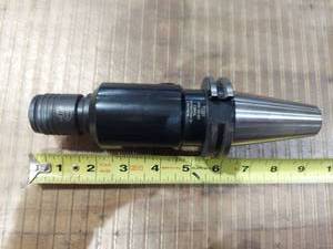 lot 1407 image: Briney V40E-100-400 With  BILZ WF1 IKP M1 Tap Holder