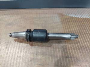lot 1424 image: CAT40 EM 1X4.000 E Holder with End Mill