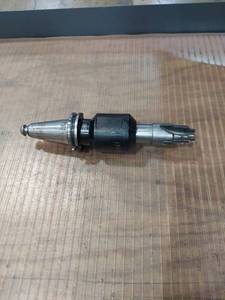 lot 1428 image: Briney V40E-125-425 End Mill Holder with Cutter