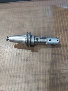 lot 1432 image: Widia A2JH00 RFX320FBH038050 Boring Tool on Holder