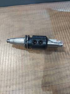 lot 1436 image: CAT40 End Mill Holder EM1X4.000 E with Allied 150115-31 Drill Chamfer