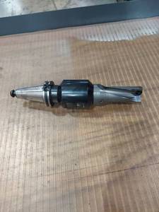 lot 1454 image: Briney V40E-150-462 Tool Holder with Walter Indexable Drill