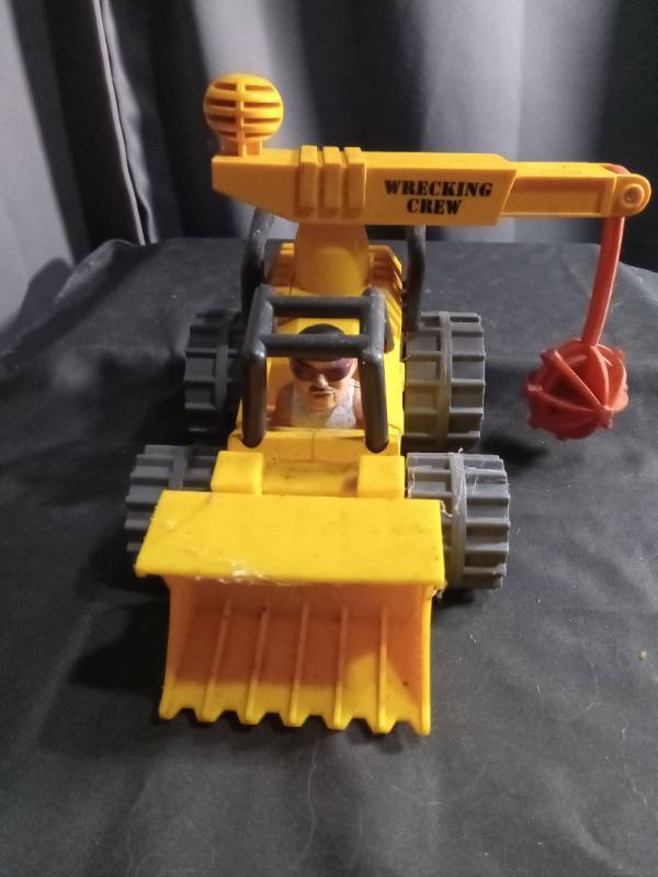 lot 6835 image: Wrecking Crew Toy Construction Vehicle with Operator and Accessories