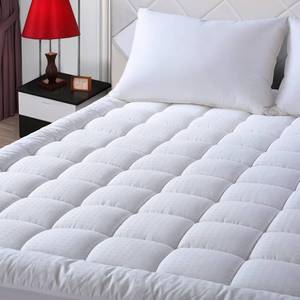 lot 9494 image: $54 EASELAND King Size Mattress Pad Pillow Top, 78x80 White