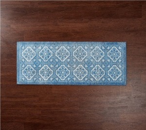 lot 9631 image: Nourison Diamond Damask 19.5 x 50 Washable Runner - GRAY