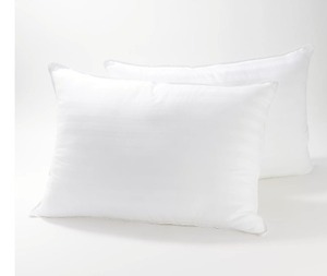 lot 9653 image: Northern Nights Set of 2 Queen Hotel Luxury Plush or Firm Gel Pillows