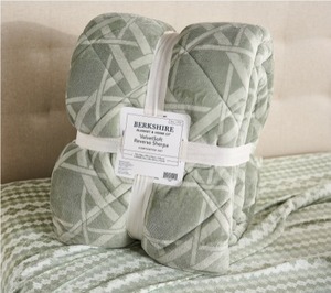 lot 9659 image: $55 Queen Berkshire Blanket Velvetsoft & Sherpa Comforter Sage Green