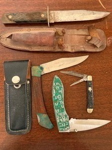 lot 523 image: Vintage Pocket Knives