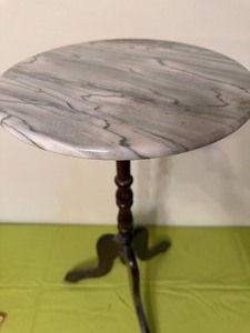 lot 535 image: Vintage Marble Top Accent Table or Plant Stand