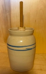 lot 27 image: Mini Butter Churn Crock