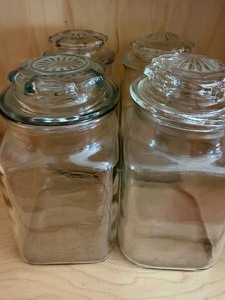 lot 73 image: Vintage Jars (4)