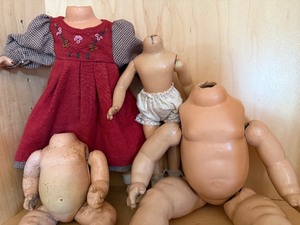 lot 113 image: Creepy Dolls  Mostly Complete MINUS HEADS