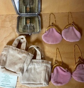 lot 140 image: Pocket Mirror, Mini Canvas Bags and Doll Purses