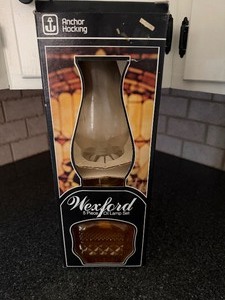 lot 503 image: Wexford Oil Lamp w Box