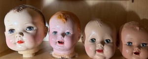 lot 146 image: Creepy Doll Heads, All Blinkers