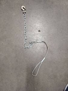 lot 2024 image: Chain Wench
