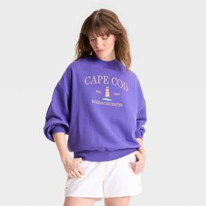 lot 2086 image: Womens Cape Cod Graphic Sweatshirt - Royal Blue XL