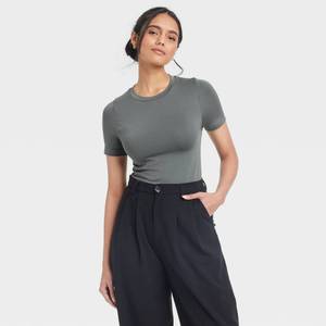 lot 2087 image: Womens Slim Fit Short Sleeve Seamless Baby T-Shirt - A New Day Gray L Lightweight Nylon-Spandex Jersey, Crew Neck Pullover
