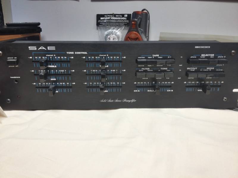 lot 4032 image: SAE Model 3000 Stereo Preamplifier