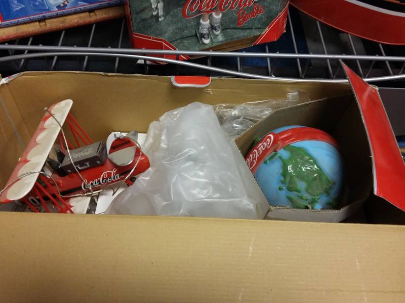 lot 4055 image: Coca-Cola Mobile Collection in Box