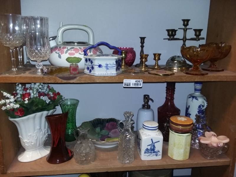 lot 4067 image: Contents of Two Shelves