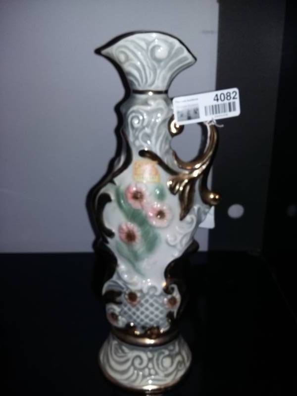 lot 4082 image: Jim Beam Decanter KY-DRE-230 By Regal China Corp.