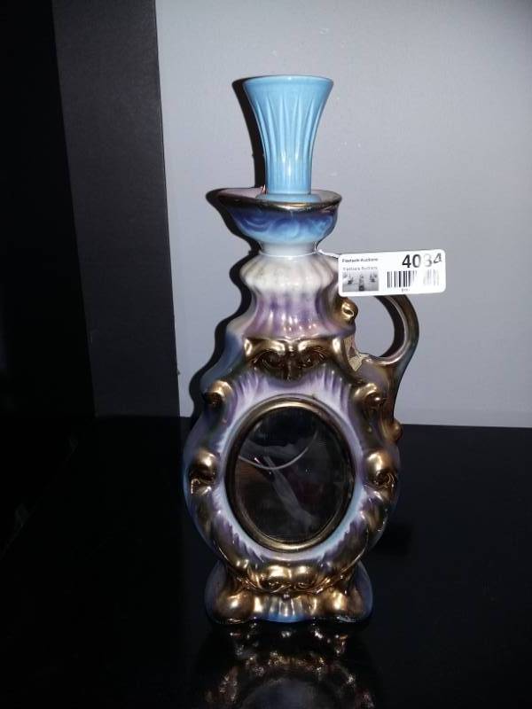 lot 4084 image: Blue  Gold Jim Beam Decanter