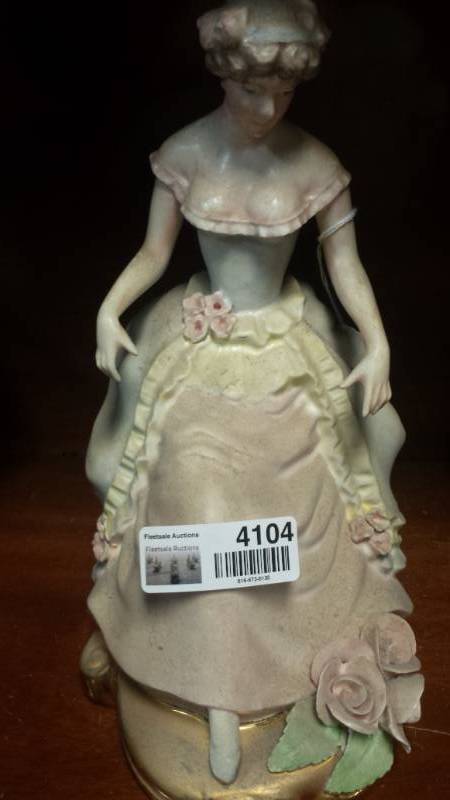 lot 4104 image: Newelis 72 Lady Figurine