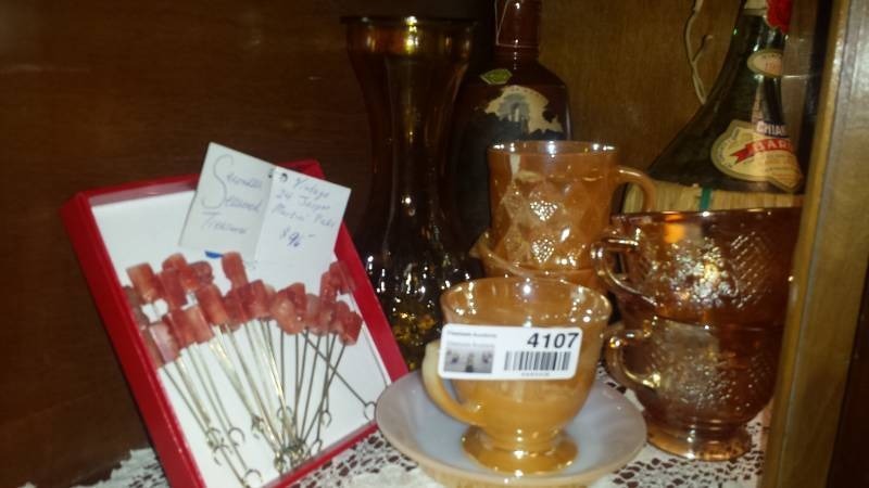 lot 4107 image: Marigold & Carnival Glass Cups, Vase & Bottles Lot