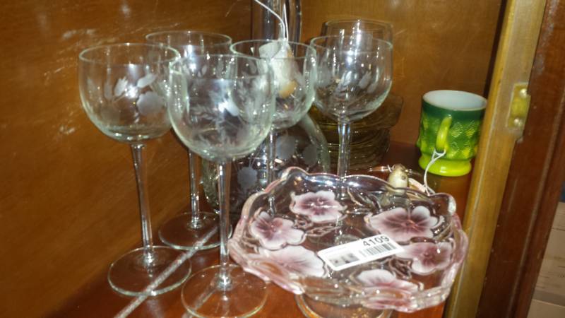 lot 4109 image: Carafe & Glasses with other Misc Glassware