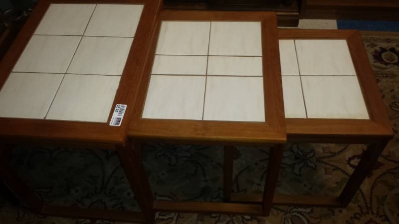 lot 4120 image: Lot of 3 Nesting End Tables with Tile Tops