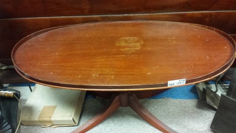 lot 4148 image: Oval Coffee Table with Pedistal Legs