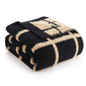 lot 7408 image: Amlie Home Checkered Knit Throw Blanket for Couch, Super Soft Fuzzy Cozy Throw, Giftable Knitted Blanket for Women Men, Birthday, Sofa Bed Living Room Decor, 50in x 60in, Plaid Black