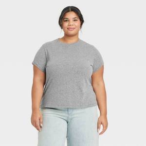 lot 2042 image: Womens Short Sleeve Crewneck T-Shirt - Universal Thread Light Heather Gray 1X Relaxed Fit, Crew Neck, Midweight Jersey