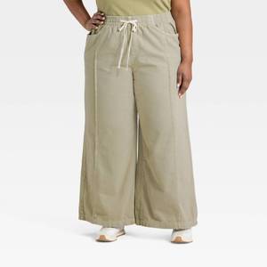 lot 20208 image: Womens High-Rise Drawstring Wide Leg Relaxed Fit Beach Pants - Universal Thread Khaki Green 4X